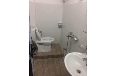 BÁN NHÀ NHỎ TIỀN VẪN CÓ NHÀ MẶT NGÕ KINH DOANH - Ô TÔ ĐỖ CỬA, NGÕ THÔNG HIẾM PHẠM VĂN ĐỒNG. CHỈ 2,95 TỶ 0784092999